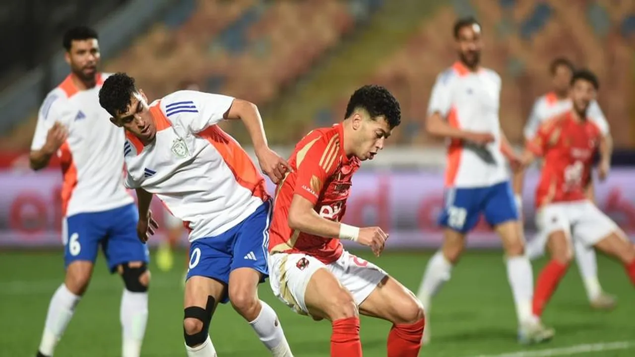 متابعة حية لمباراة الأهلي وطلائع الجيش في منافسات الدوري المصري الممتاز